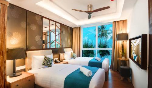 Deluxe Double Room with Sea View (Free Return Airport Transfer and 10% off on Food & Beverage)
