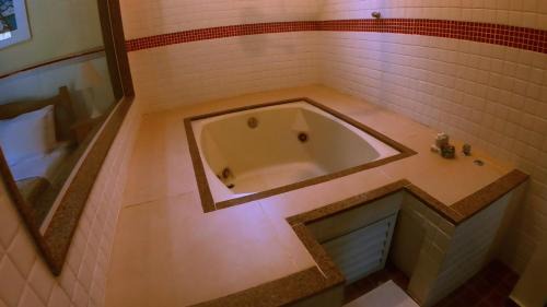 Deluxe Suite with Spa Bath