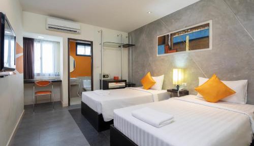Standard Twin Room