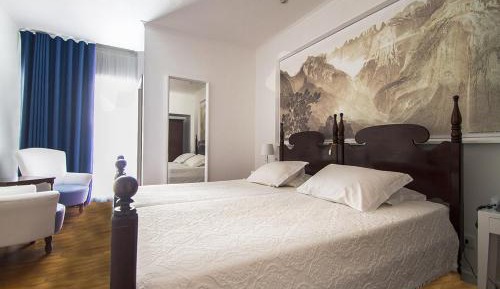 Deluxe Double or Twin Room with Balcony