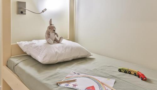 One-Bedroom Apartment with Balcony (6 People) - Sunday