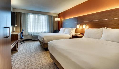Standard Room with Two Queen Beds