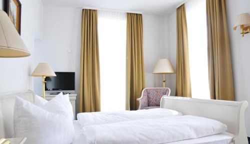 Superior Double Room with Balcony