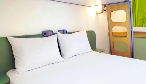 Standard Double Room with 1 Double bed and 1 Single bed