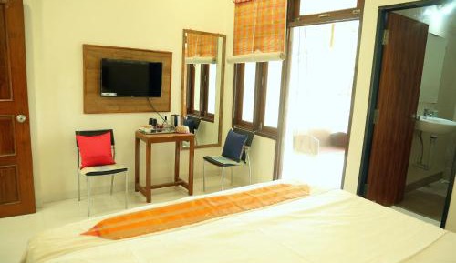 Deluxe Double Room with Balcony