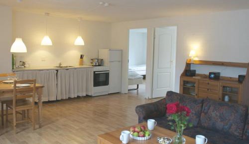 Apartment (6 Adults)