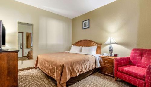 King Room - Accessible/Non-Smoking
