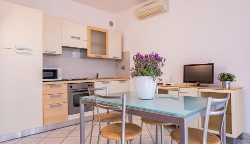 Apartment with Garden View