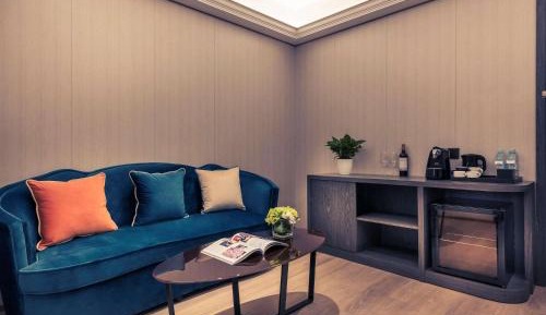 Executive King Suite