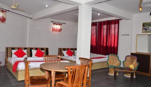 Deluxe Family Suite