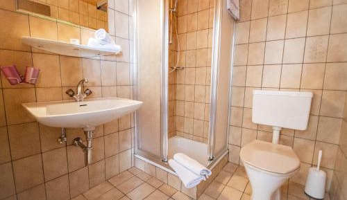 Single Room with Bathroom