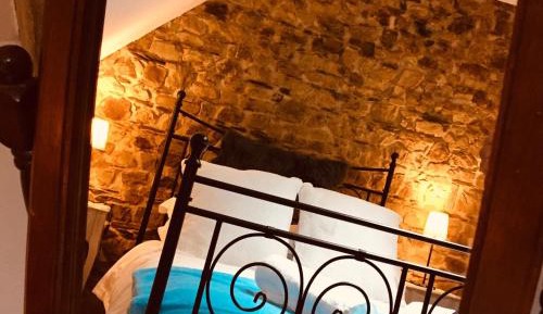 Deluxe Double Room with Shower