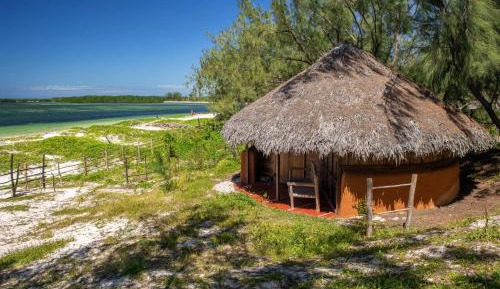 Bungalow - Water Front 