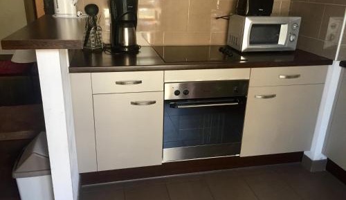 One-Bedroom Apartment (4 Adults)