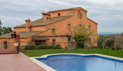 Seven-Bedroom House