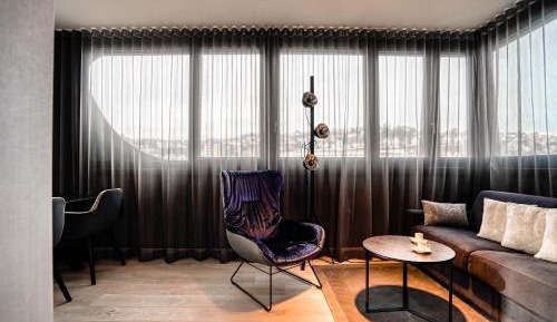 Metropolitan Suite