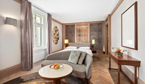 Premium King Room