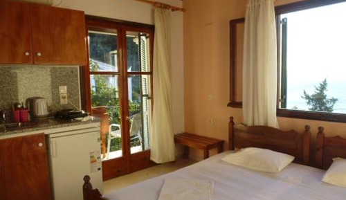 Studio Apartment with Sea View