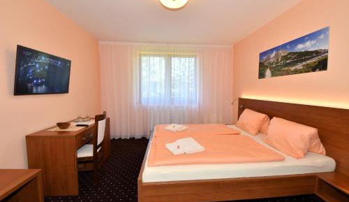 Deluxe Double Room with Extra Bed