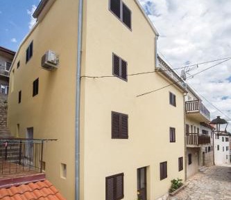 Apartment - Split Level