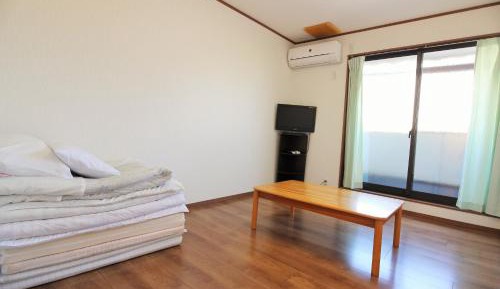 Economy Triple Room
