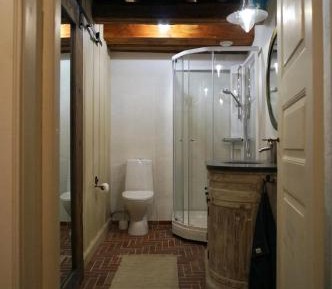 Two-Bedroom Suite in Detached building