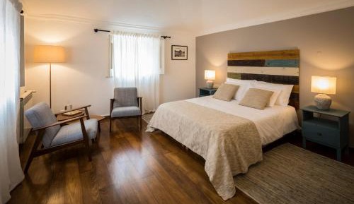 Superior Double Room with Private Bathroom