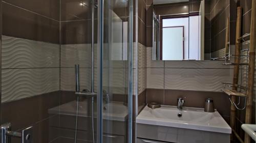 Studio (2 Adults + 2 Children)
