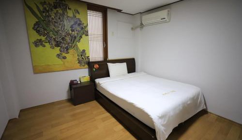 Basic Double Room