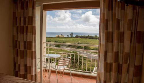 Single Room with Sea and Mountain View