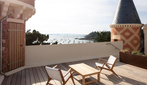 King Suite with Sea View