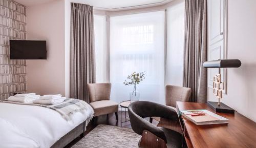 Studio Apartment Lower Ground