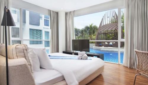 Two-Bedroom Corner Suite Pool Access