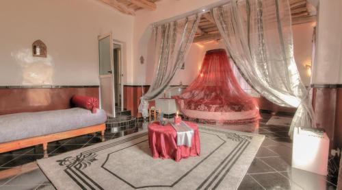 Suite with Garden View