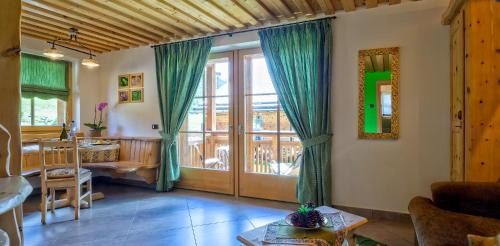 One-Bedroom Apartment (2 Adults)