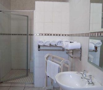 Deluxe Family Suite