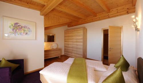 Superior Two-Bedroom Apartment with Balcony