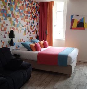 Quadruple Room with Private Bathroom