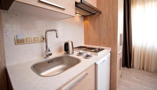 Studio Apartment