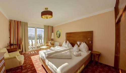 Superior Double Room with Balcony