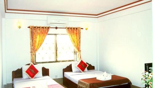 Deluxe Family Room