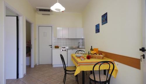 Bungalow (4 Adults)