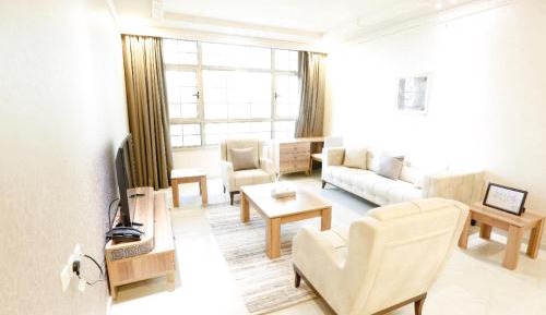 Deluxe Two-Bedroom Suite
