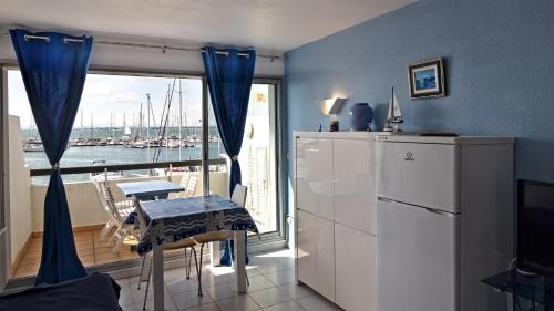 Studio (2 Adults)