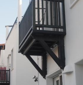 Apartment (4 Adults)