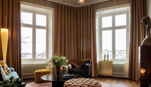 Large King Room