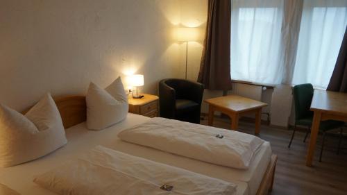 Double Room BUDGET - No Balcony