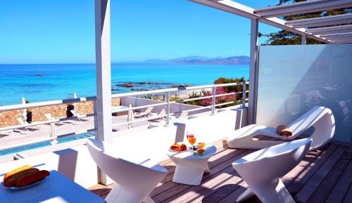 Two Bedroom Apartment with Panoramic Sea View - First Floor