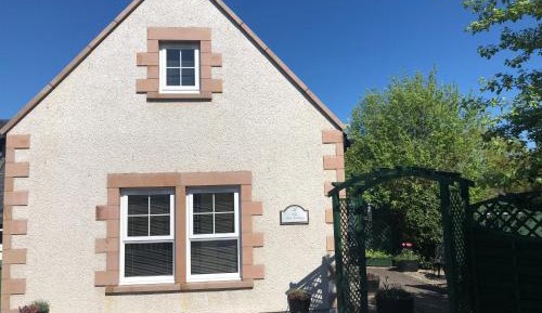 Three-Bedroom House - New Cottage