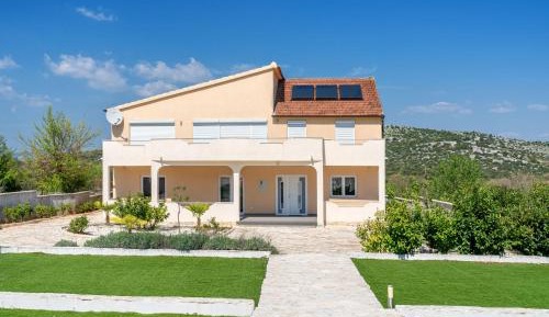 Five-Bedroom Villa